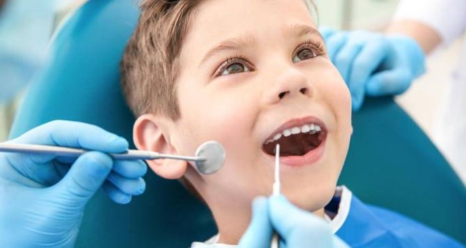 Чому важливо, щоб ваша дитина не боялася стоматологів