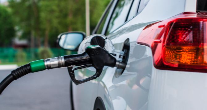 Цены на бензин снова взлетели: стоимость топлива 27 апреля