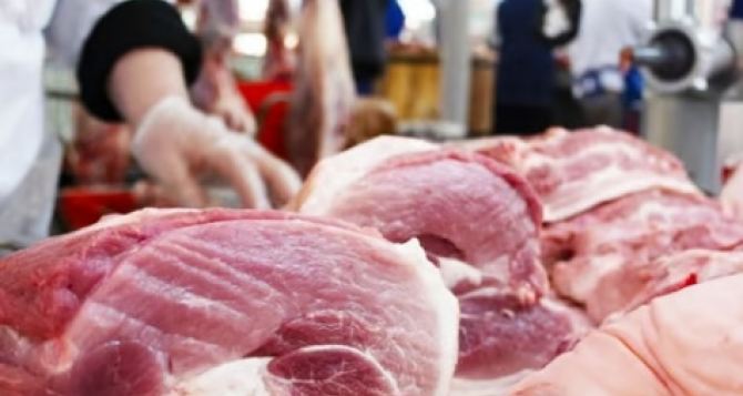 В Украине стремительно дорожает необходимый продукт. Как изменилась стоимость мяса?