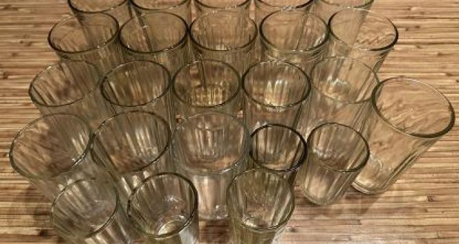 Не выкидывайте старые стеклянные стаканы: 10 способов применения в дома и на кухне