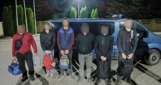 Группа украинских военнообязанных незаконно перешла государственную границу и была задержана в Молдове