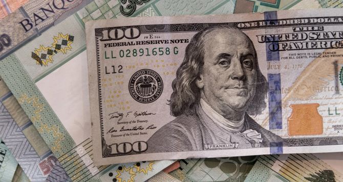 Доллар развернуло на 180 градусов, рекордсмен по росту: курс валют на 7 июня 2024 года