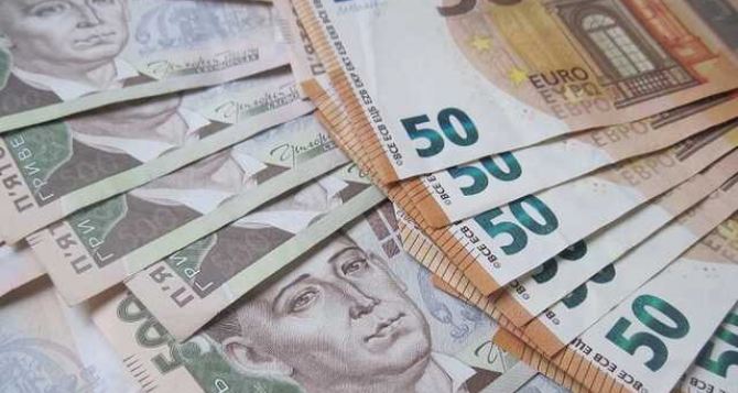 В Украине будут «менять деньги»? Откажутся ли от гривны после привязки нацвалюты к евро