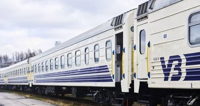 Укрзализныця назначила дополнительные поезда в сторону моря на выходные дни