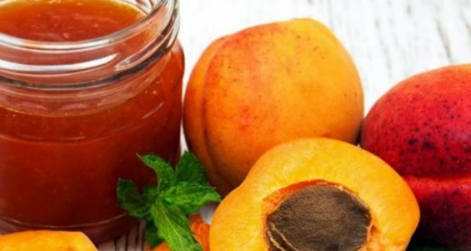 Банка съедается мгновенно: Домашний персиковый джем за 20 минут из двух ингредиентов