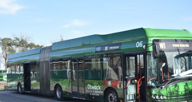 Новой системой оплаты проезда в общественном транспорте Варшавы  нужно будет пользоваться украинцам