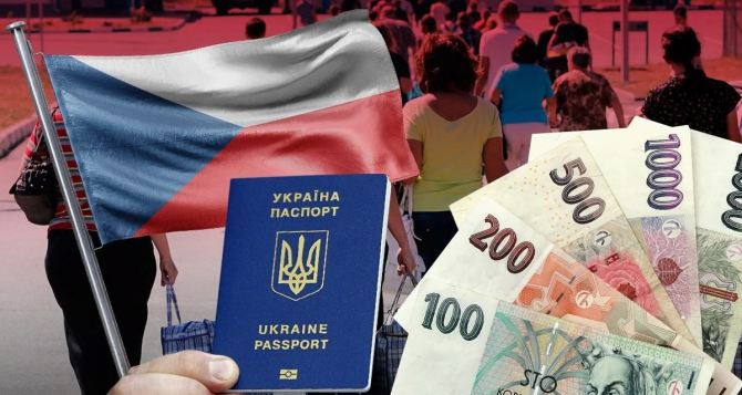 Украинским беженцам увеличат выплаты, а мужчинам без паспорта будет продолжена временная защита в Чехии