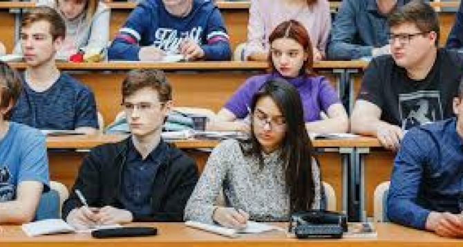 Германия готова платить 180 евро ежемесячной стипендии для студентов украинских университетов