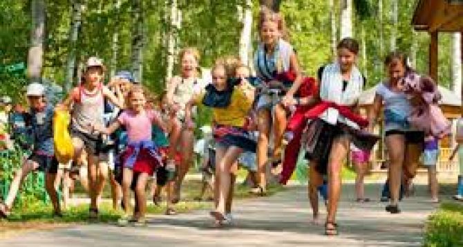Возможность отдыха украинских детей в бесплатном летнем лагере в Братиславе