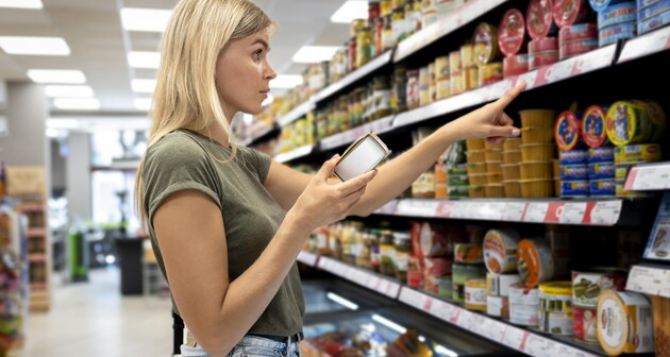 Какие продукты можно хранить без холодильника и что освежит в безумную жару: обзор цен в супермаркетах Киева