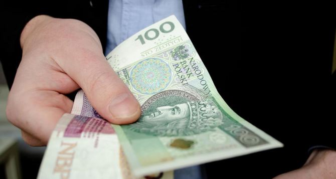 Сколько денег отправили иммигранты из Польши в Украину