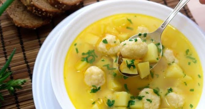 Летний суп с шариками (не фарш) — очень вкусно и на воде, а на бульоне и подавно