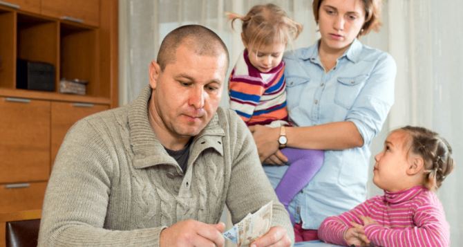 Украинцы на грани выживания: семейные бюджеты оказались очень скромными