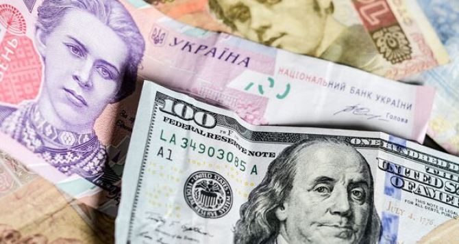 Доллар дешевеет, гривна дорожает: курс валют на 1 августа 2024 года