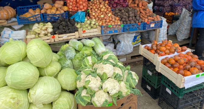 В АТБ уже отдают по 29 гривен: цены резко взлетели на популярный овощ