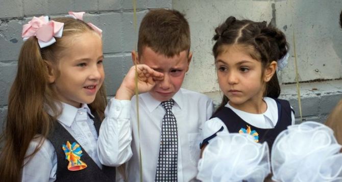 У детей наворачиваются слезы, у родителей глаза на лоб: в школах ввели шестидневку