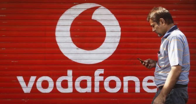 Хорошая новость Vodafone передумал повышать тарифы для старых абонентов тариф остается без изменений