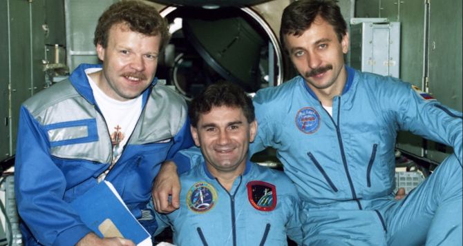 Немецкий космонавт летавший на российской орбитальной станции Мир был назначен космическим послом