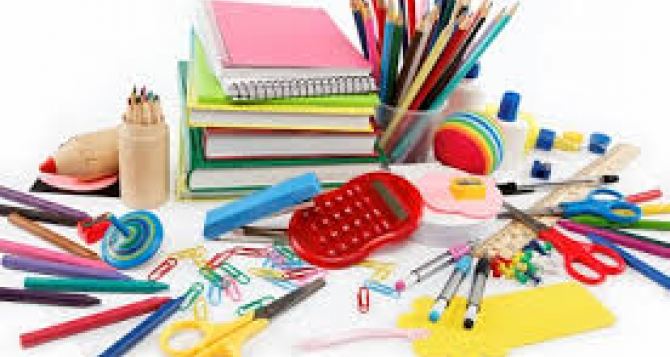 С июля в Польше начинают выдавать пособие  злотых на школу для детей