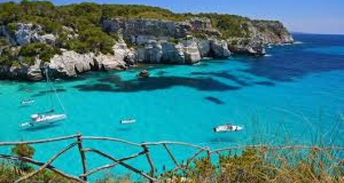 Испанцы кричат Немцы вон Чем они не угодили местному населению