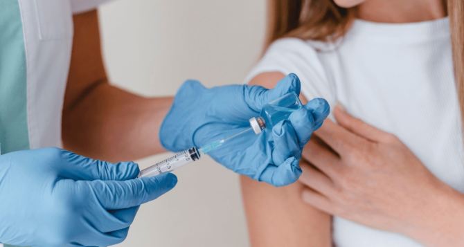 Україна вводить безкоштовну вакцинацію від ВПЛ