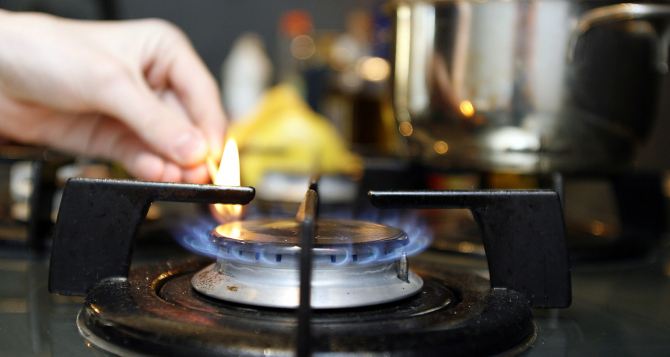 Лучше заплатить  гривен сейчас чем зимой вообще остаться без газа горячей воды и тепла