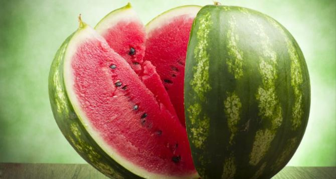 Кавуни атакують Чому сезон баштану це не лише про солодкий смак а й настрій на весь день