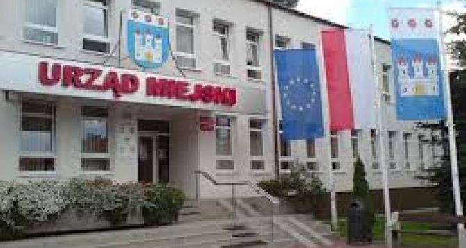 График работы государственных учреждений в Польше изменится