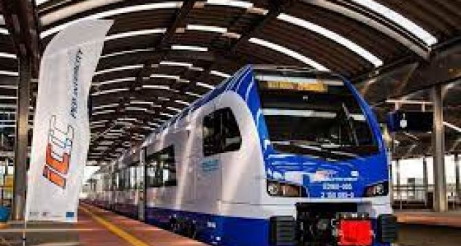 В Польше начались массовые протесты железнодорожников