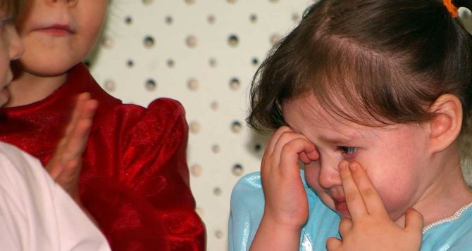 В Германии изза роста изъятий детей в сложных семейных ситуациях не хватает приемных родителей для экстренной опеки