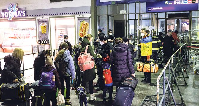 Немецкий журналист считает абсурдными заявления политиков об украинских беженцах в Германии