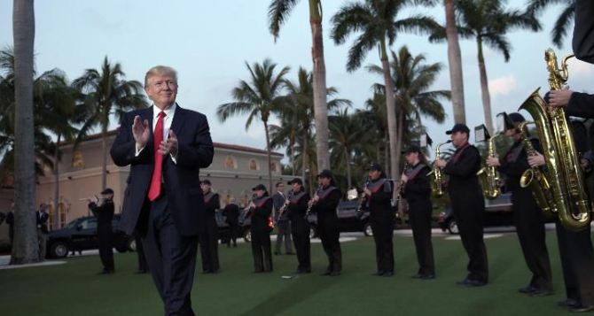 Трамп пообещал журналистам что у них будет шанс увидеть Путина и Зеленского вместе Но в каком месте не сказал