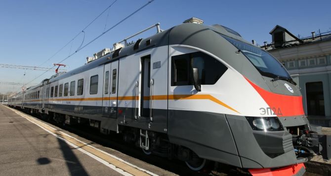 Из Армении в Азербайджан на поезде проект Трампа переворачивает регион