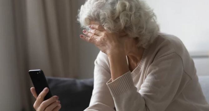 А у бабусі взагалі не відкривається Пенсійний фонд України офіційно презентував мобільний застосунок