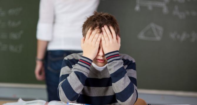 Нові платні послуги в школах і садочках підтримка чи вимагання