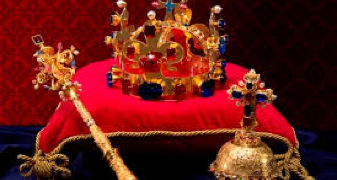 С сентября все желающие в Праге могут бесплатно посмотреть чешские коронационные регалии