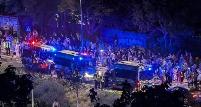 Украинцев депортируют из Польши после концерта Макса Коржа уже  человек Достаточно просто дать повод не будет времени даже собрать вещи