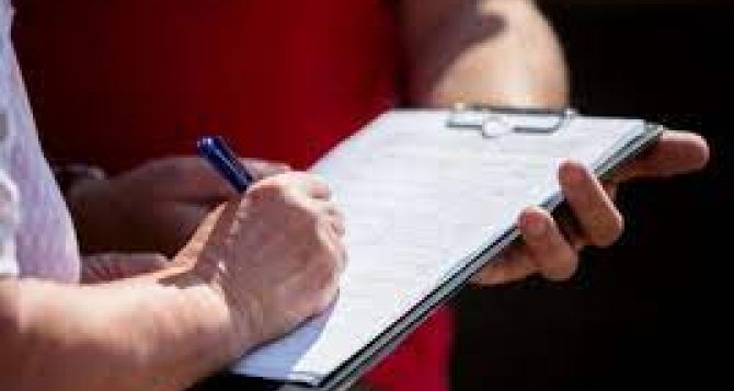 Социсследование показало сколько людей в Чехии находится за чертой бедности в сравнении с другими странамиЕС