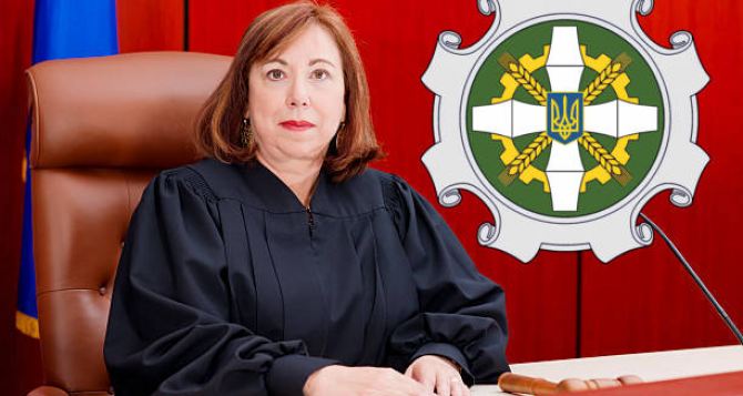 Выплаты пенсионерам только через суд Украина должна пенсий на  млрд гривен