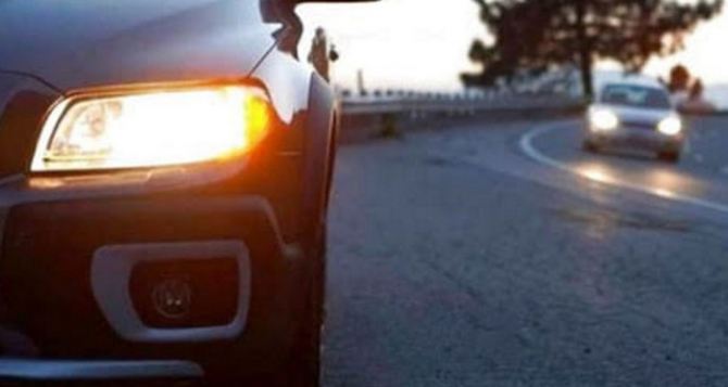 Один продукт из кухни и фары автомобиля сверкают ярче кристаллов зимой снег и наледь больше не проблема