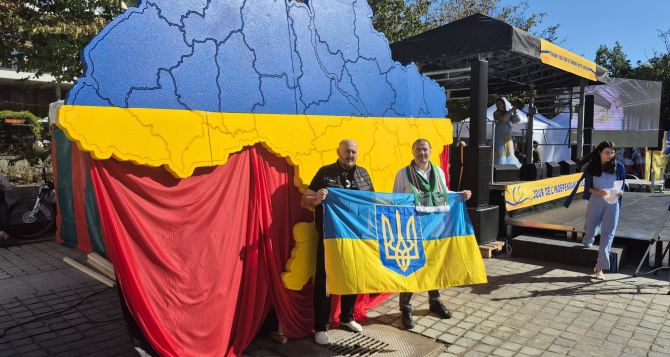 Возвращаетесь и воюйте В Германии нашлось решение как помочь Украине немецких солдат не посылать а отправить защищать родину военнообязанных украинцев