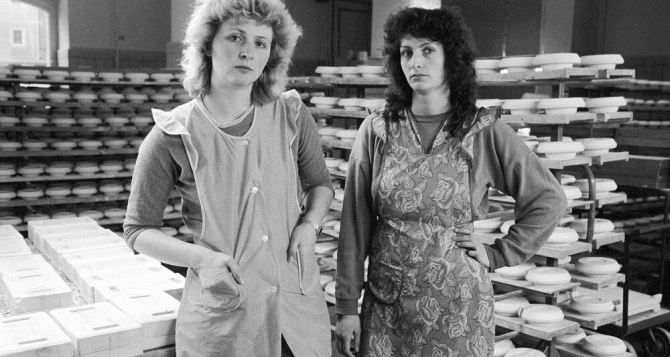 Многие из тех кто живёт на востоке гимн не подпевают Предлагается вернуться к варианту советских времён