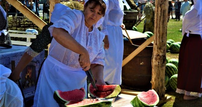 Уникальные болгарские традиции арбузный мед