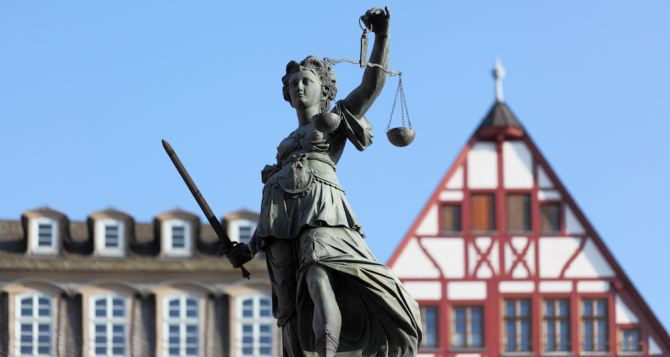 Количество исков от беженцев в Германии против отказов в предоставлении убежища резко выросло