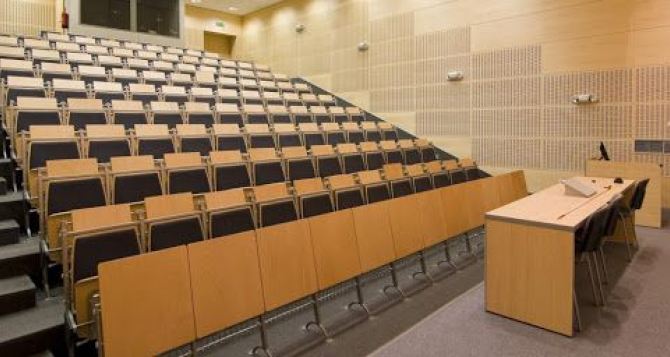 Минобразования Украины создает для мужчинабитуриентов недружественные условия