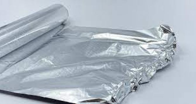 В сентябре обязательно зачем я вешаю фольгу на яблони и груши плюс  к урожаю на будущий год