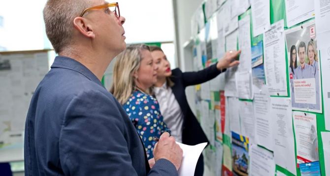 В Чехии решили разобраться с теми кто эксплуатирует украинских работников Власти занялись чёрными агентурами