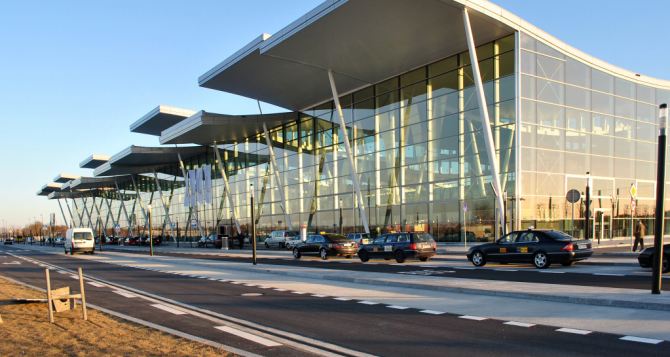 В Польше закрывается аэропорт Что нужно знать пассажирам