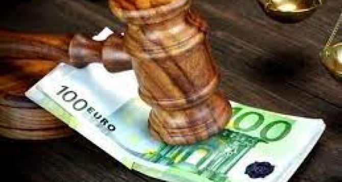 К лишению свободы приговорили в Германии женщину за мошенничество с выплатами Burgergeld