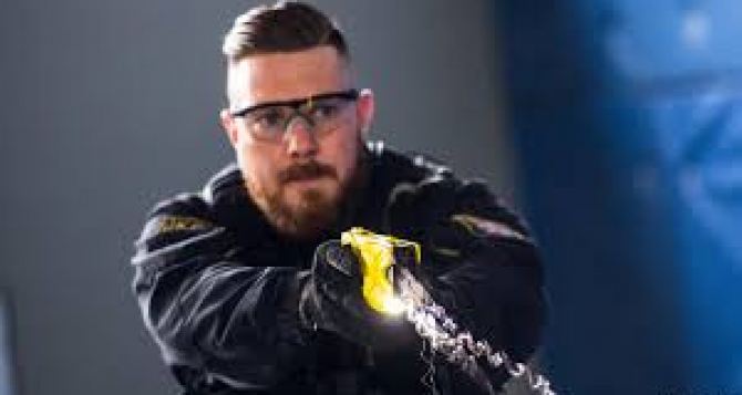 Полицейские в Германии теперь будут применять электрошокеры